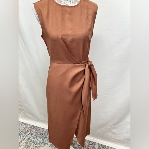 Elegant Brown Tie Waist Midi Dress Neiman Marcus - Picture 7 of 12